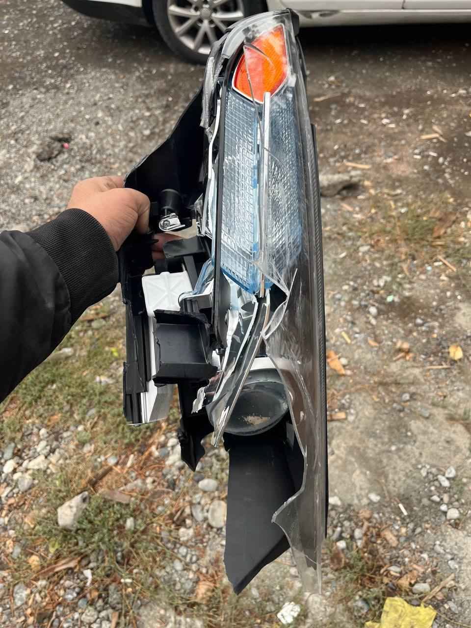 Hasarlı Volt far için yedek parça
