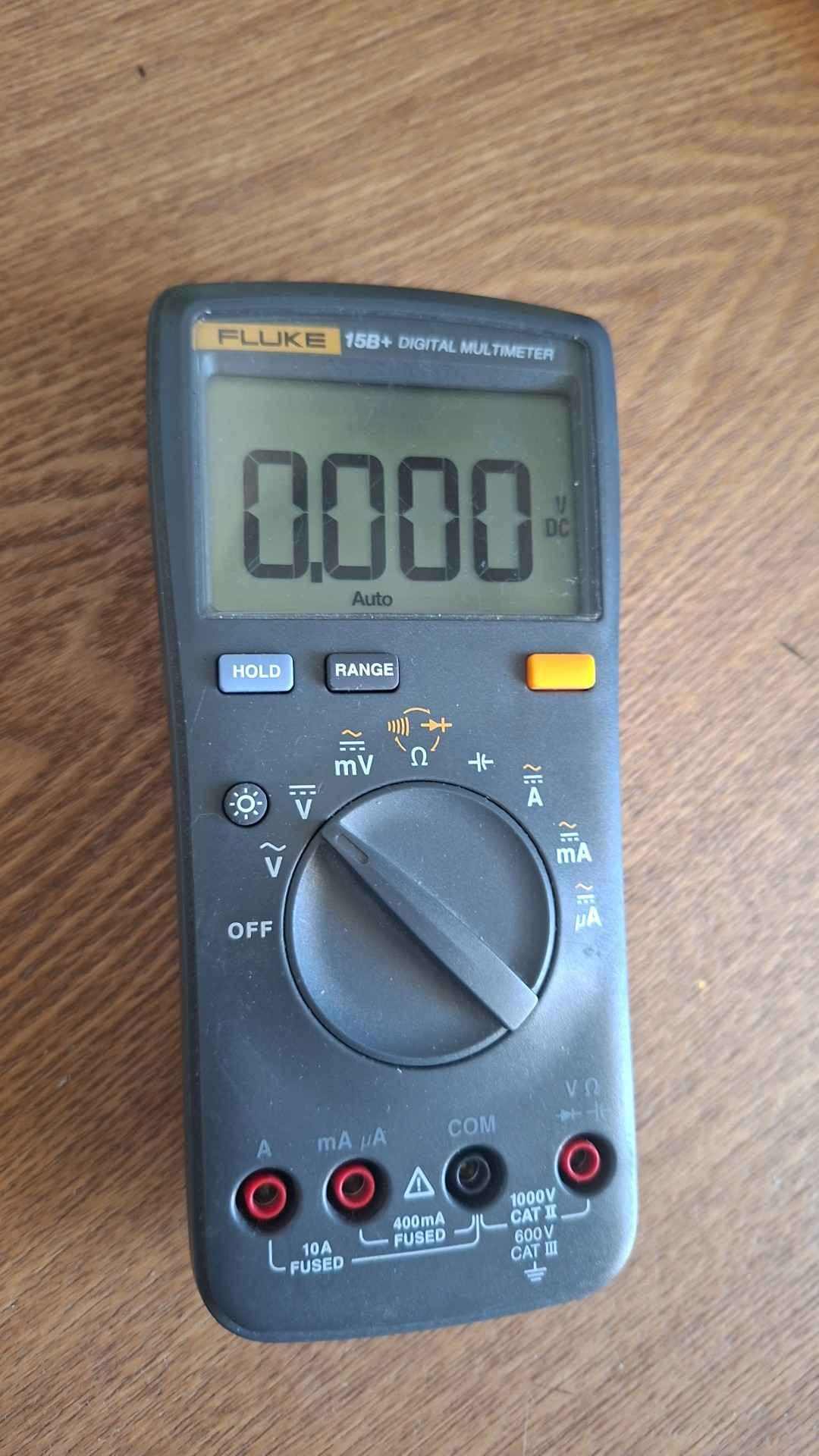 Fluke 15B+ мультиметр