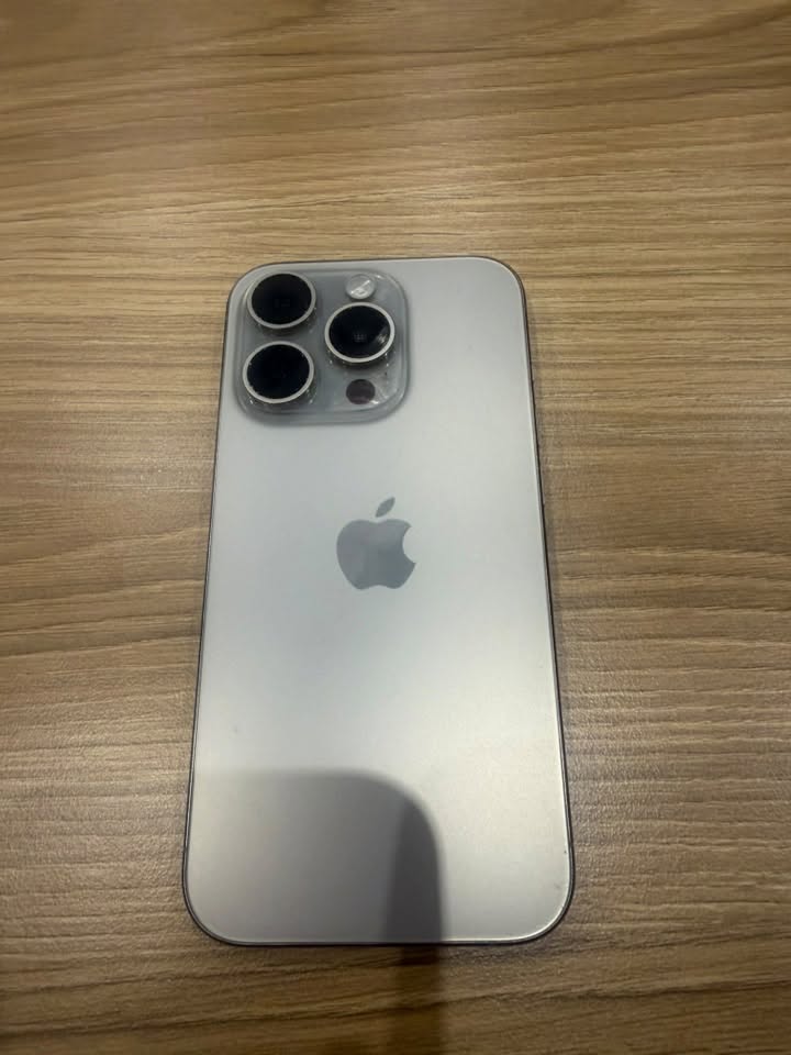 iPhone 15 Pro 512GB, pil 89%