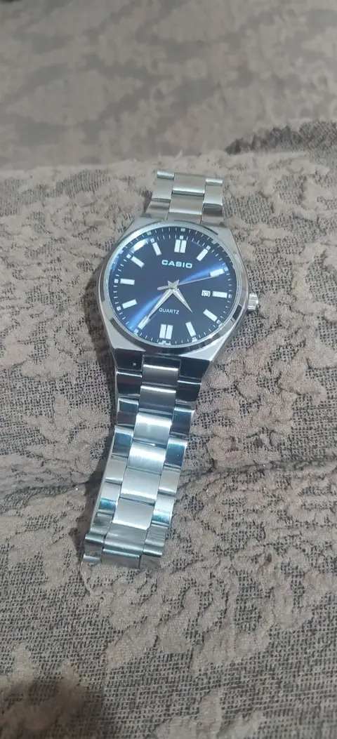 Casio კვარცის საათი, ფოლადის სამაჯური