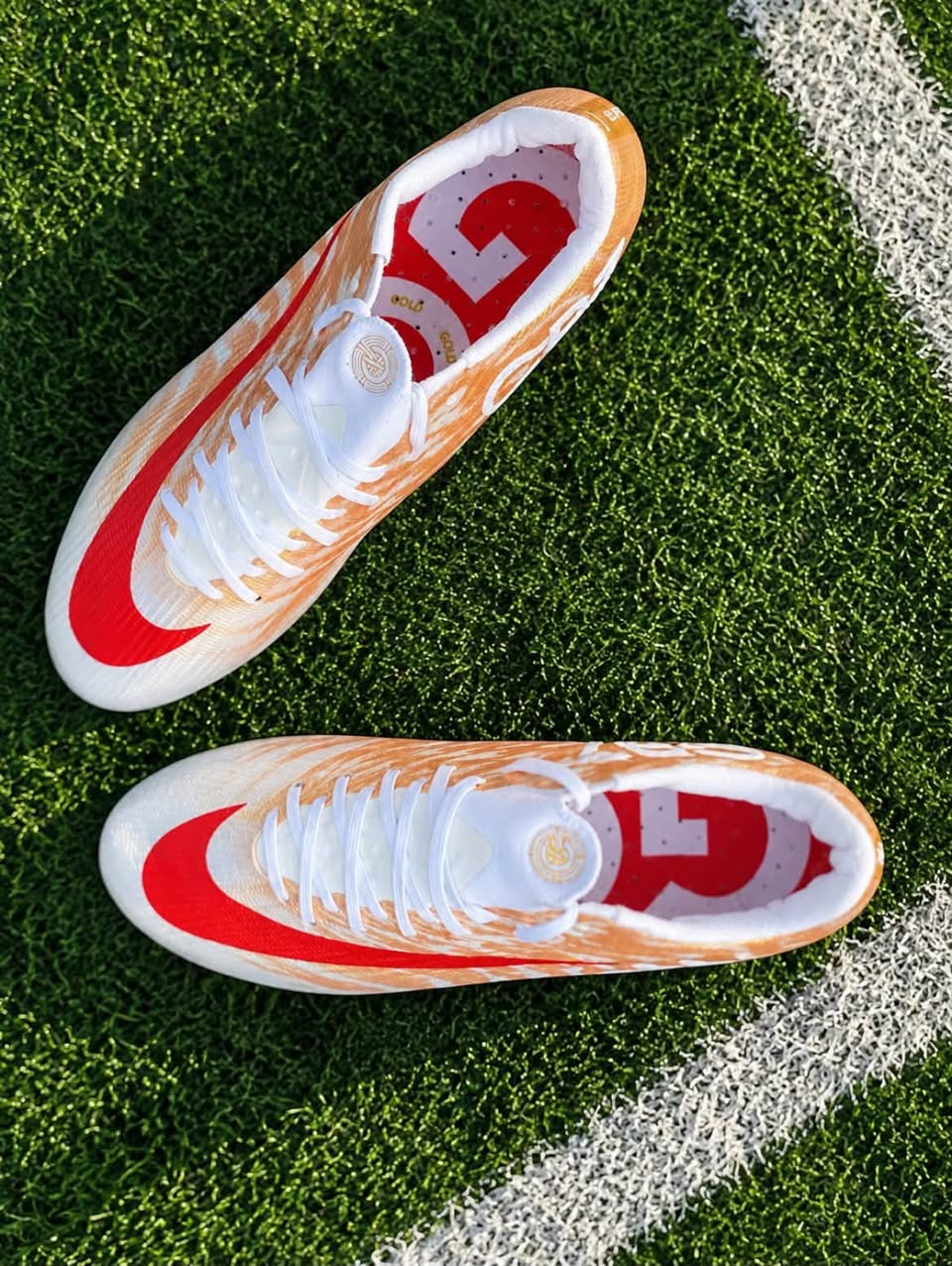 Новая футбольная бутса CR7