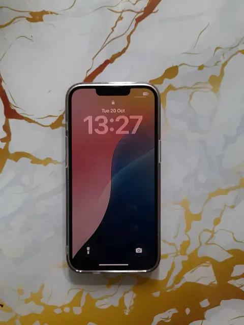 Продаётся срочно! iPhone13 в идеальном состоянии, не разобран — 880$