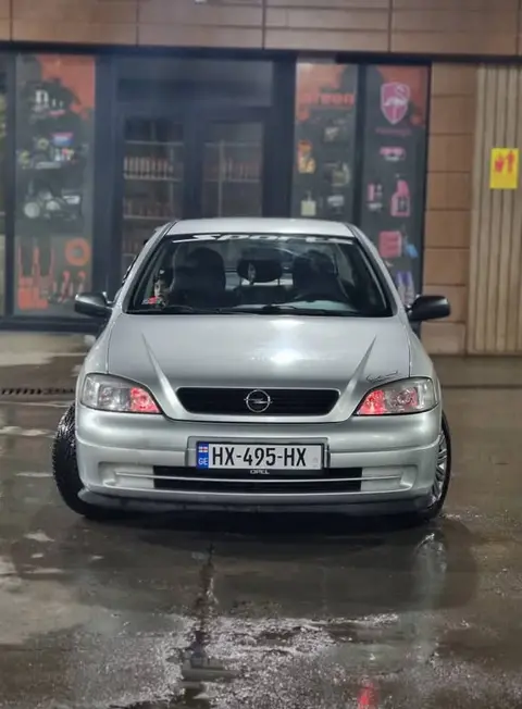 Opel Astra 2005