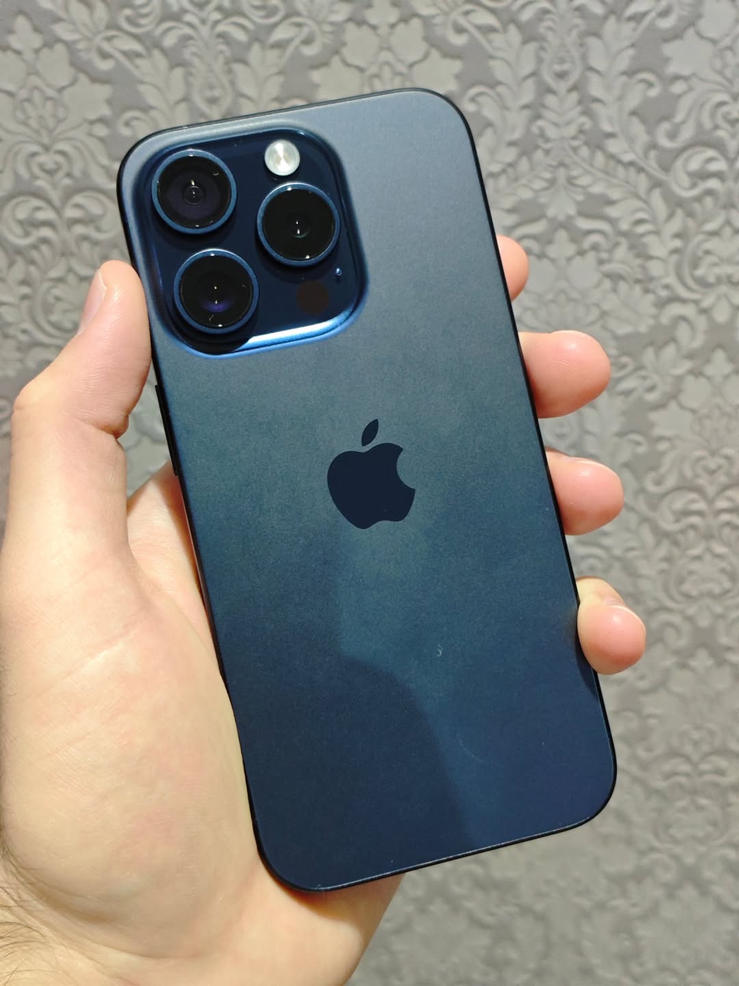 iPhone 15 Pro satılık - İdeal - 1,450₾
