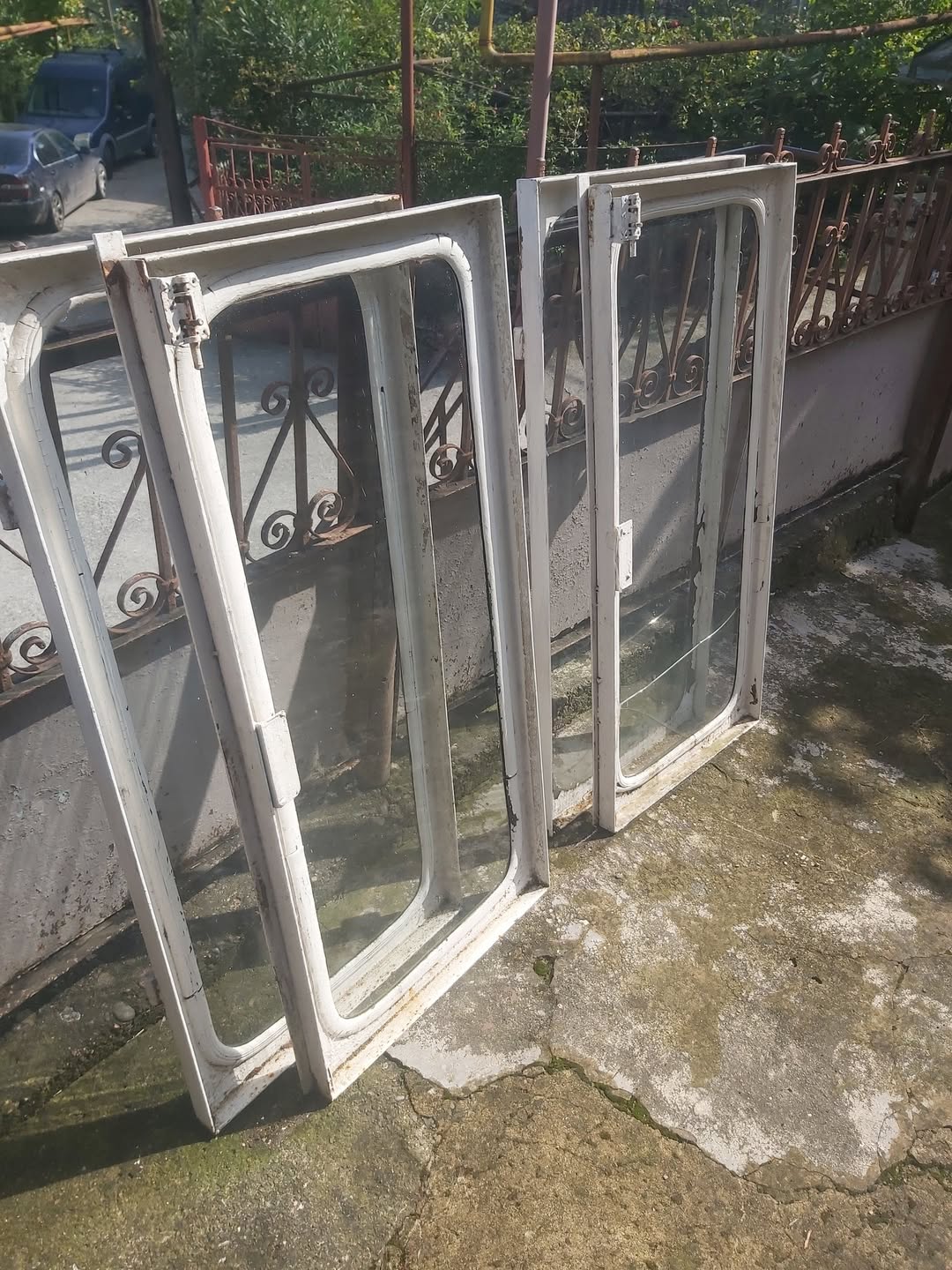 6 adet demir pencere satılık - 150₾