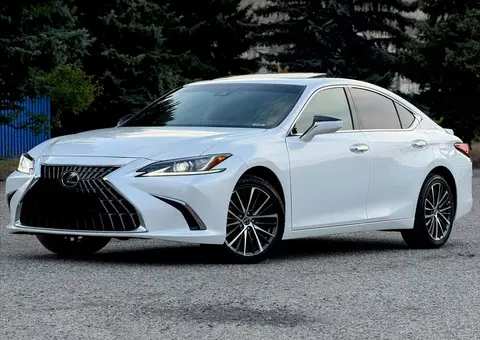 Lexus ES250 2022