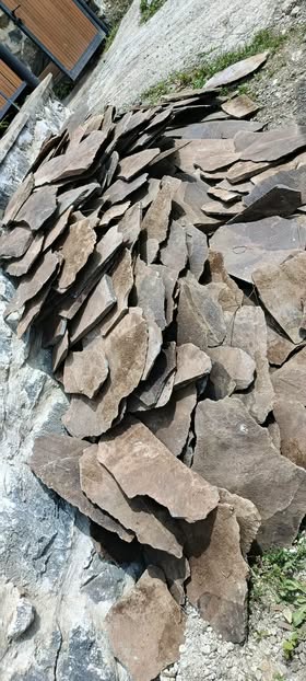 Basalt facade stone
