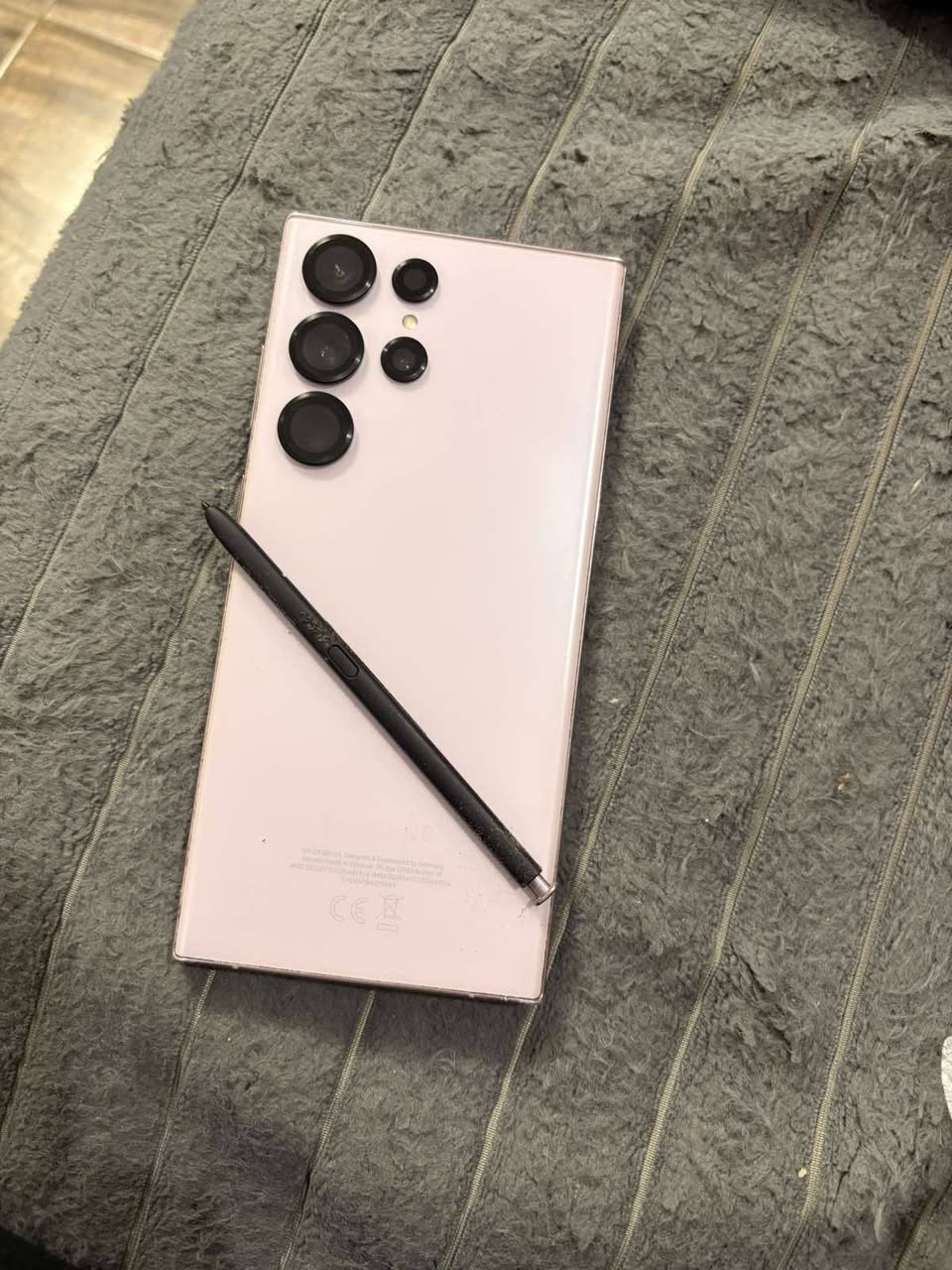 Iyideba samsung galaqsi s23ultra 256gb idialuri — 1,100₾