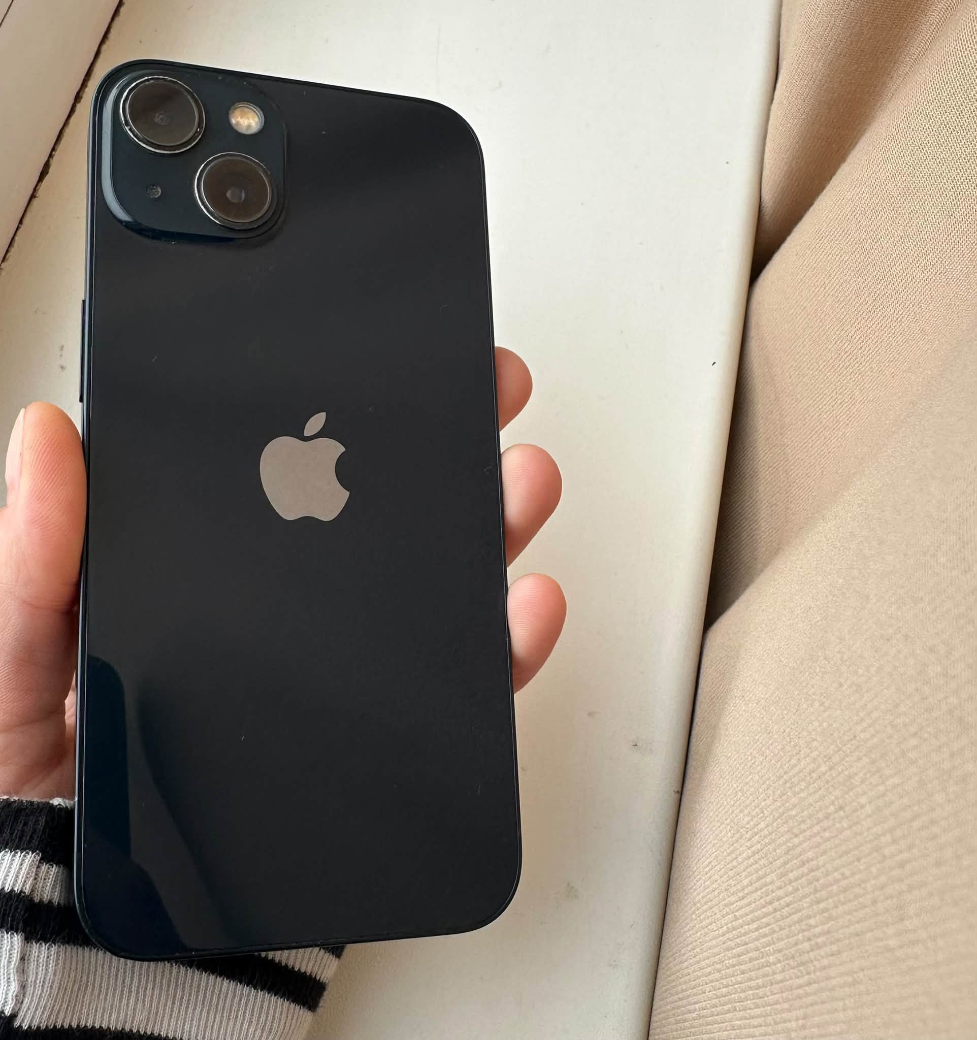 iPhone 13 yaxşı vəziyyətdə satılır, qiymət — 580₾