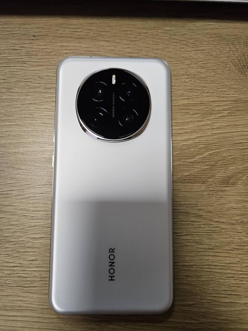 Honor magic7 kamera 50mp operatörlü - 1,500₾