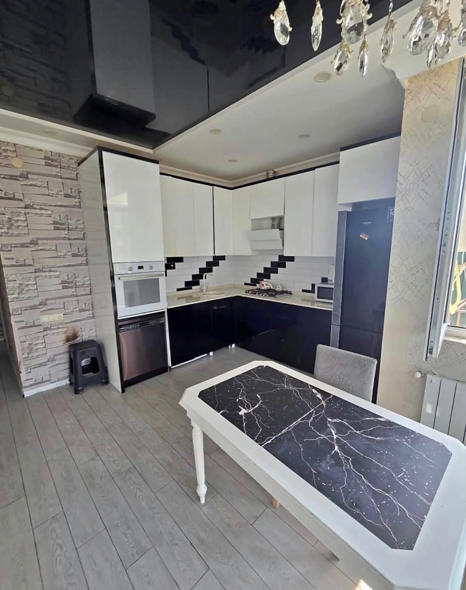 ✨ იყიდება 3-ოთახიანი ბინა ბათუმში! 📍 — 98,000$