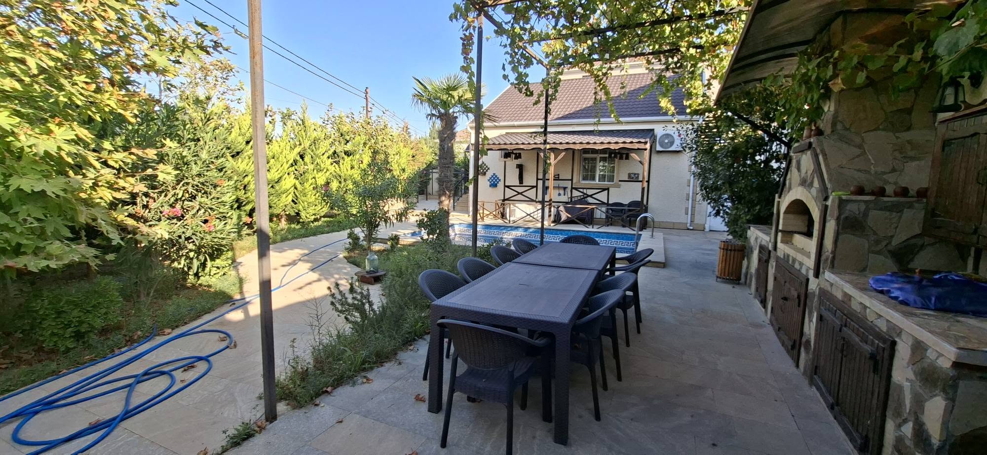 Həyət evi, Bakı — 240,000 ₼