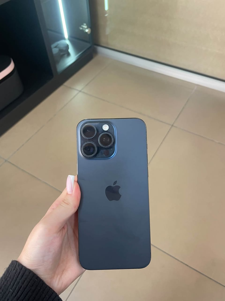 Используемый iPhone 15 Pro Max 256GB