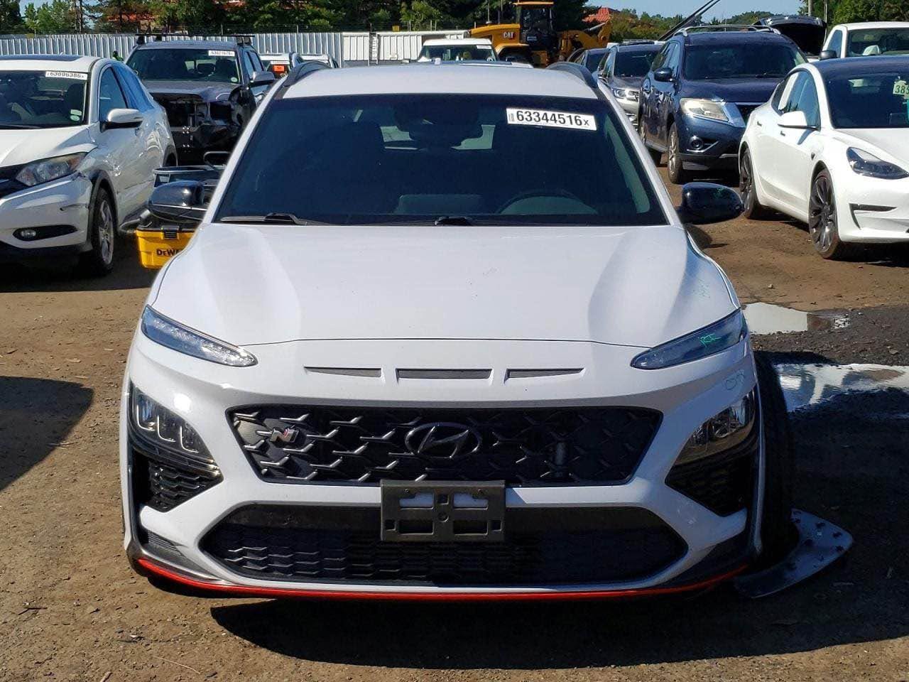 Yoldan 2022 model Hyundai 16,800$'a satılık
