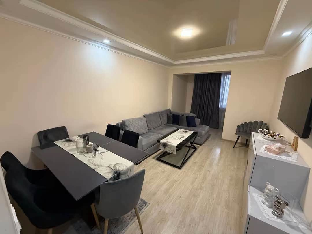 A bright 2-room apartment is for sale — $125,000