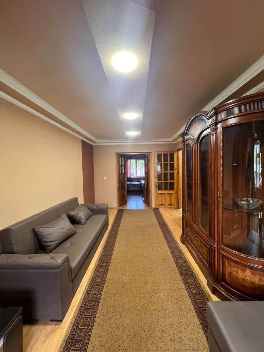 Վաճառվում է 3 սենյականոց բնակարան, Գորի — $63,000