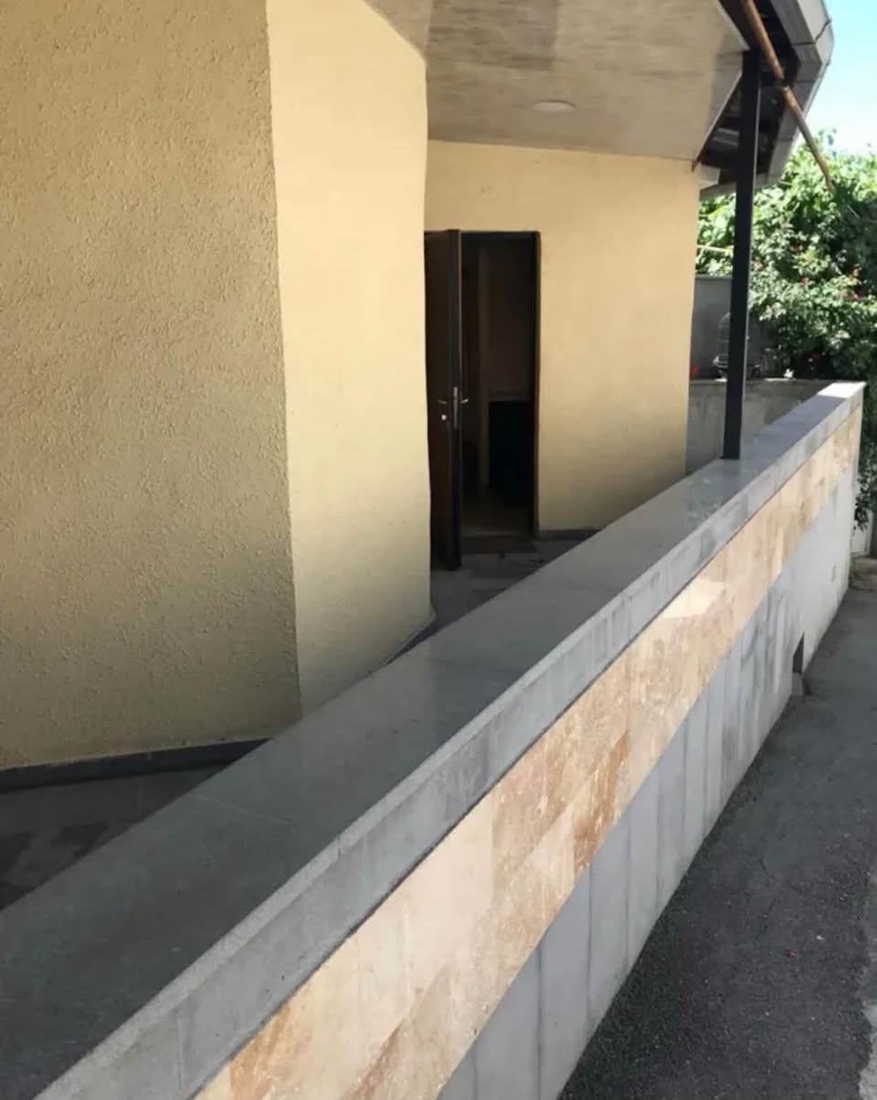 House, Yerevan — 270,000 ֏