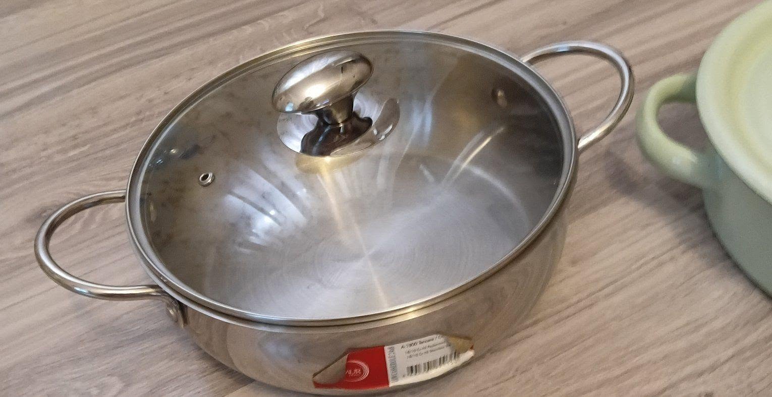 Nikel plated pot 26 cm, glass lid