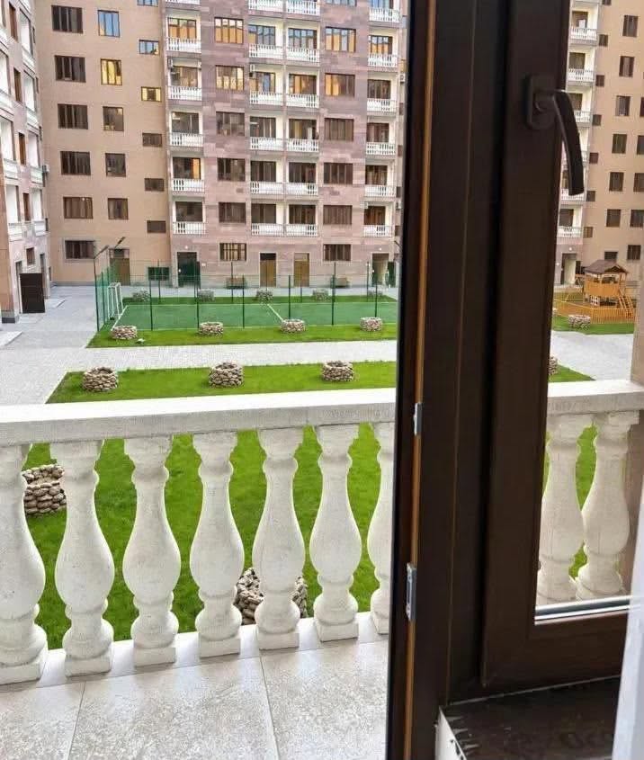 Satılır mənzil, İrəvan — $220,000