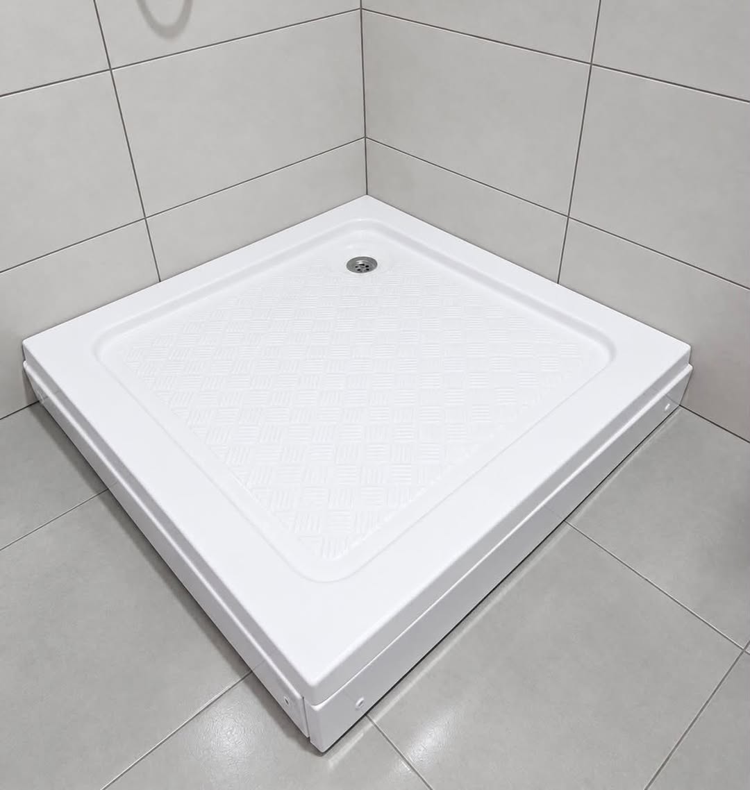 60₾ fiyatına yeni, kullanılmamış bir banyo "padoni" satılık.
