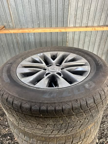 Lexus — 450,000֏