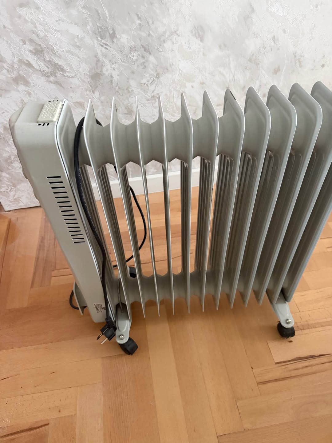 Elektrikli ısıtıcı iyi durumdadır 80 lari