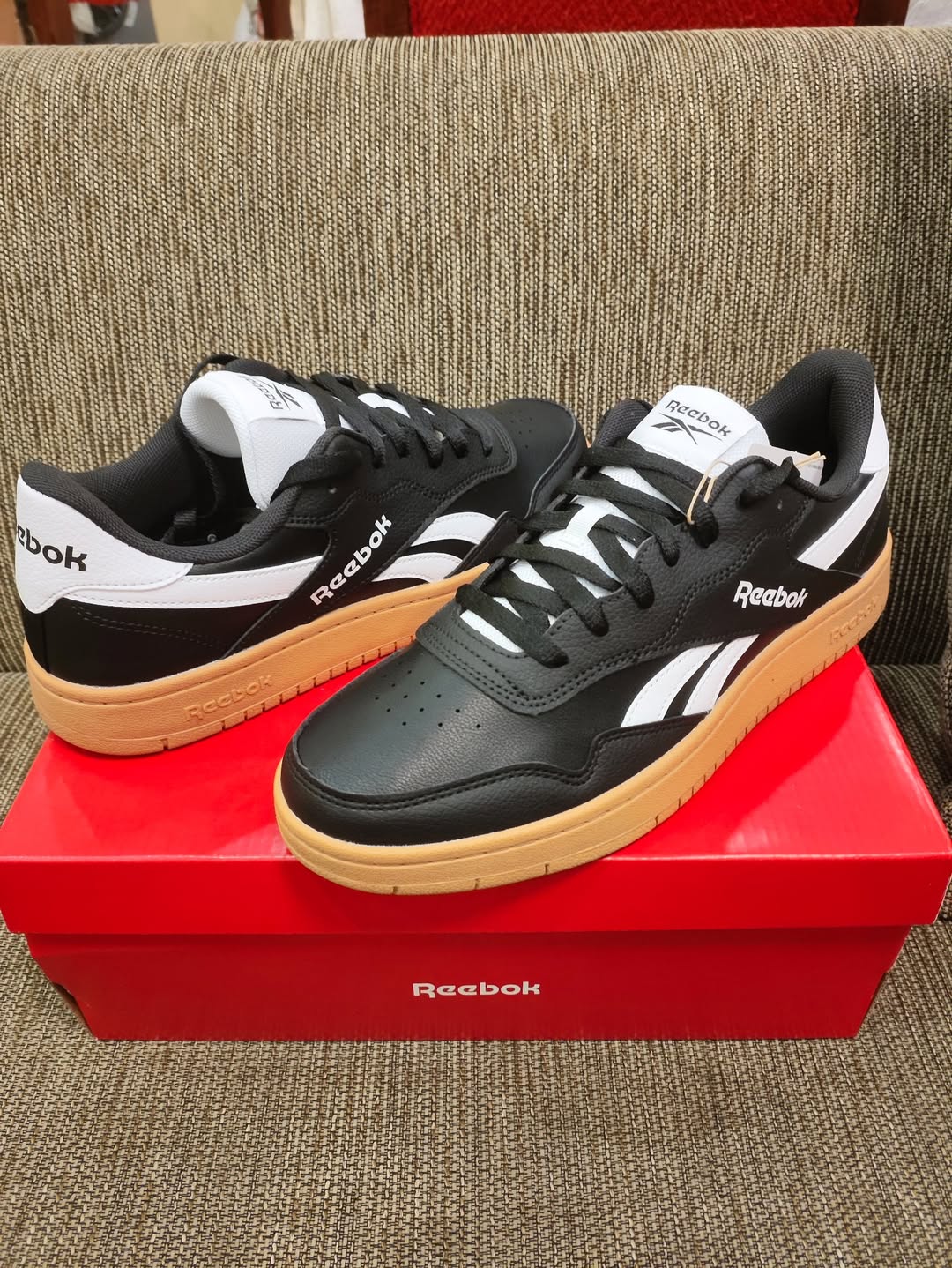 Original Reebok shoes, sizes 41-42