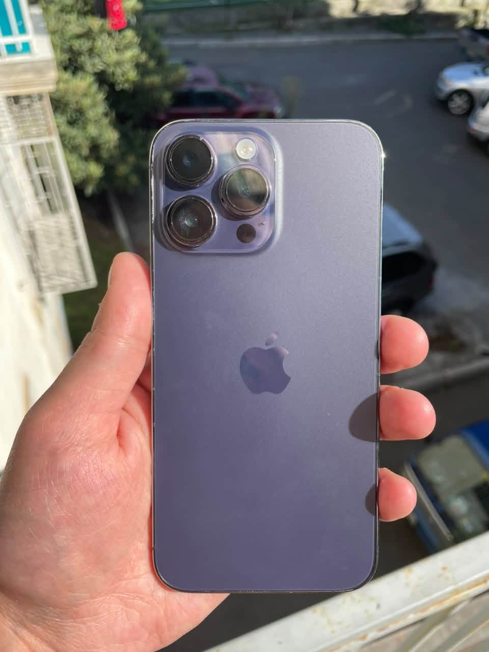 256gb iPhone Lombardia'da değişim 700₾