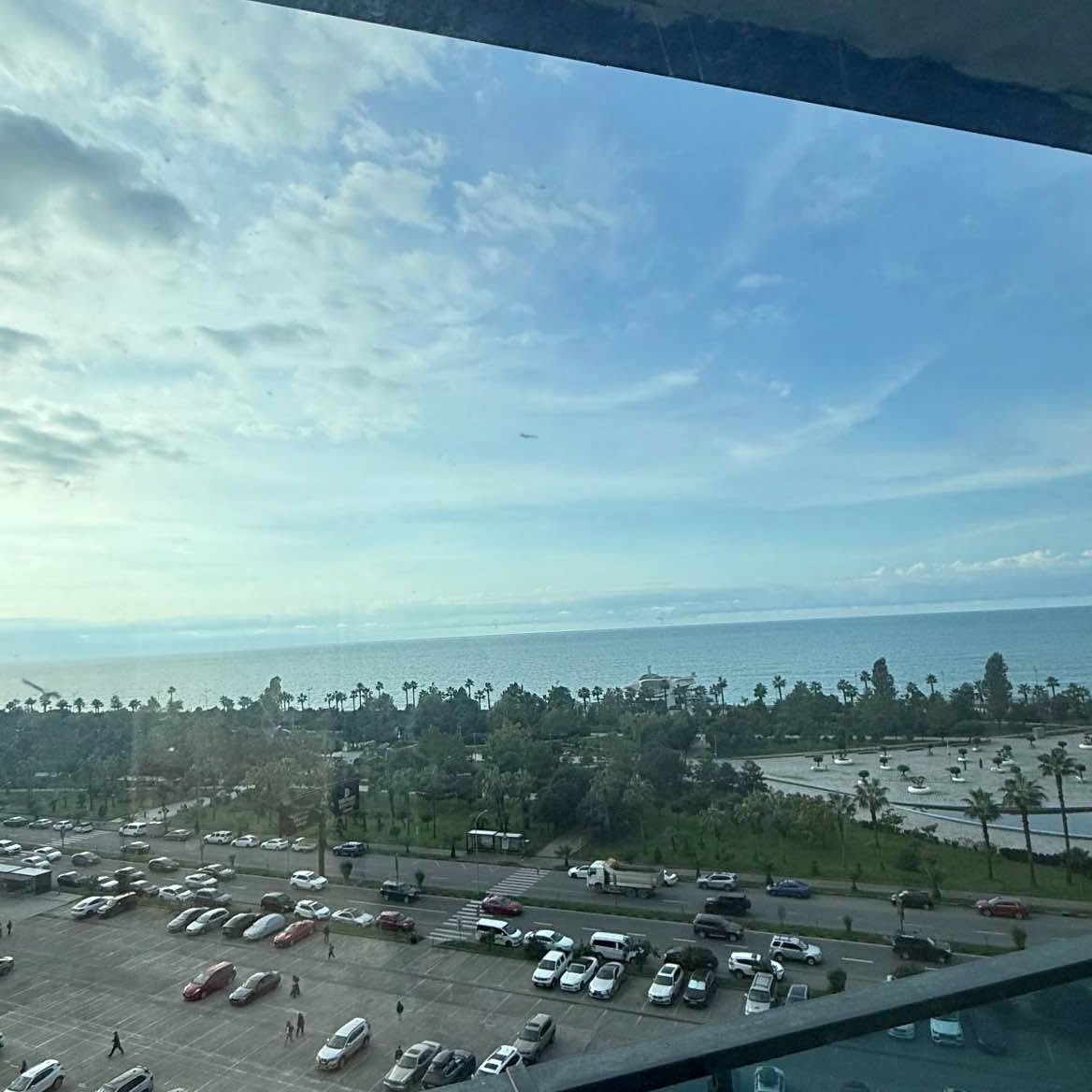 Metro City daire, deniz manzaralı, 3 klima