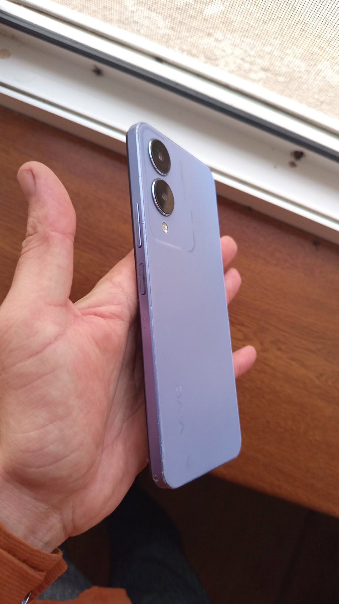 Vivo R6, 128 GB hafıza