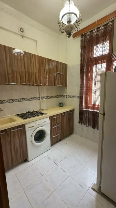 Аренда 3-комнатной квартиры, Баку — 1,000 ₼
