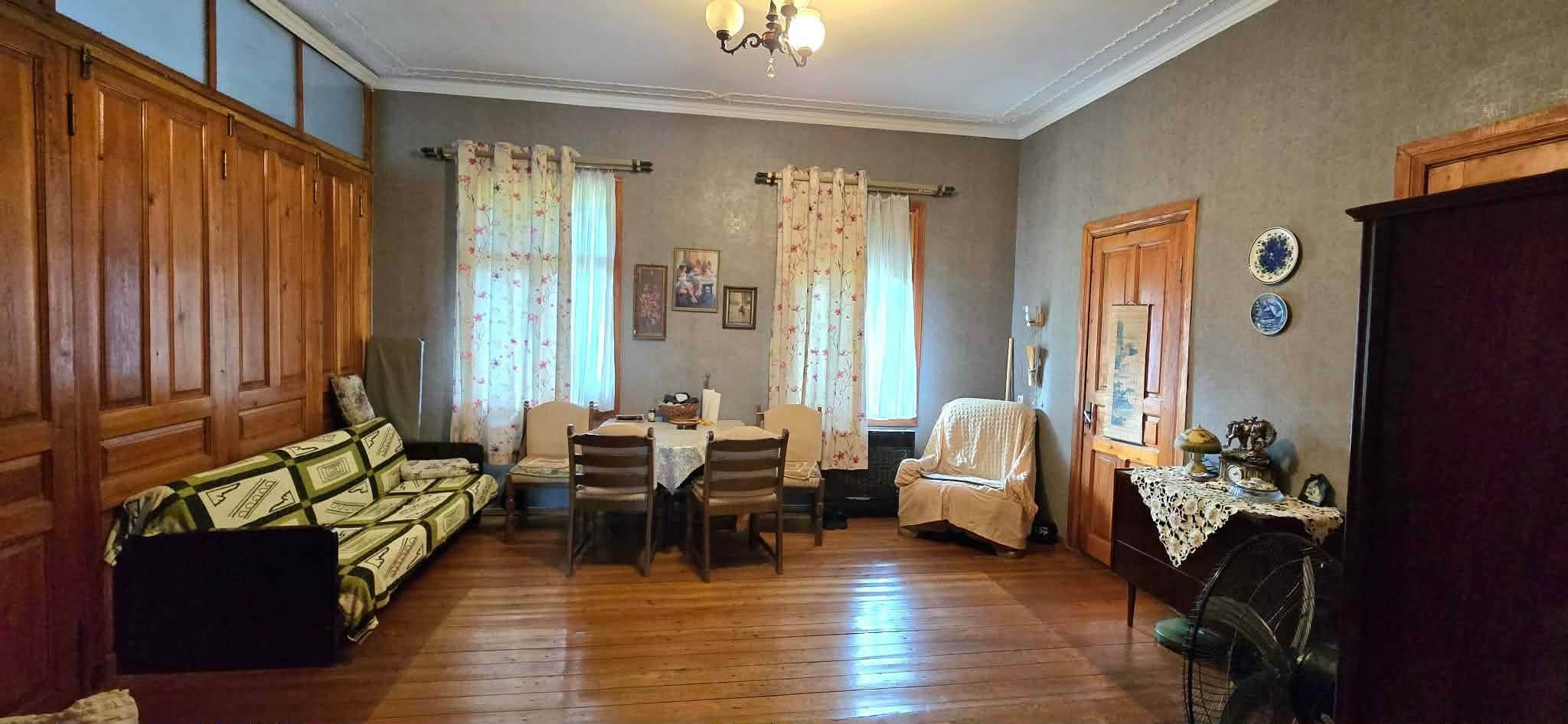 Satılıq müstəqil şəxsi ev Kutaisidə 📍 — 129,000$