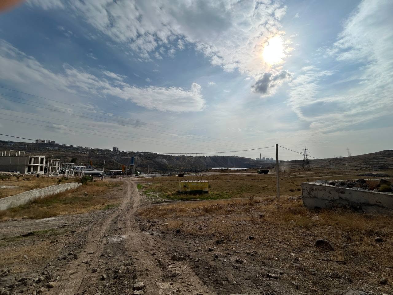 Toprak Parçası, Erivan