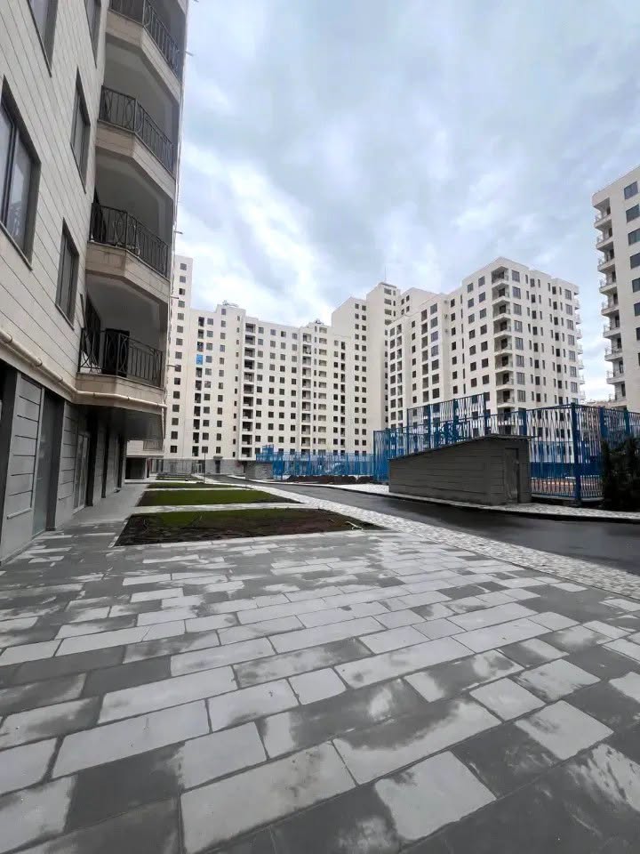4 otaqlı mənzil satılır, İrəvan — $205,000