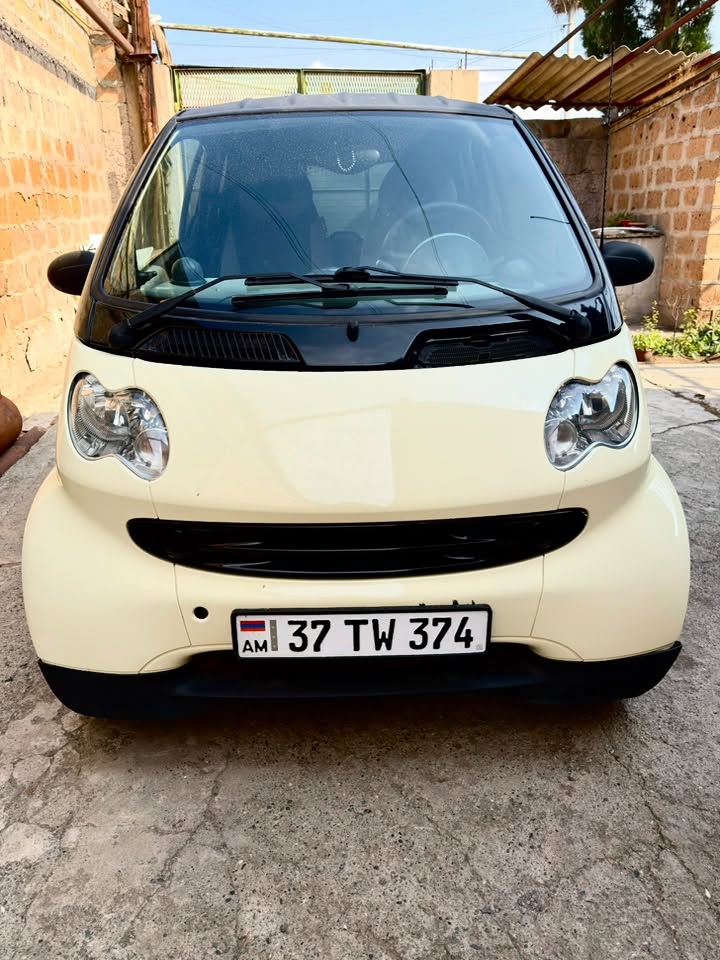 Mercedes-Benz Smart Fortwo