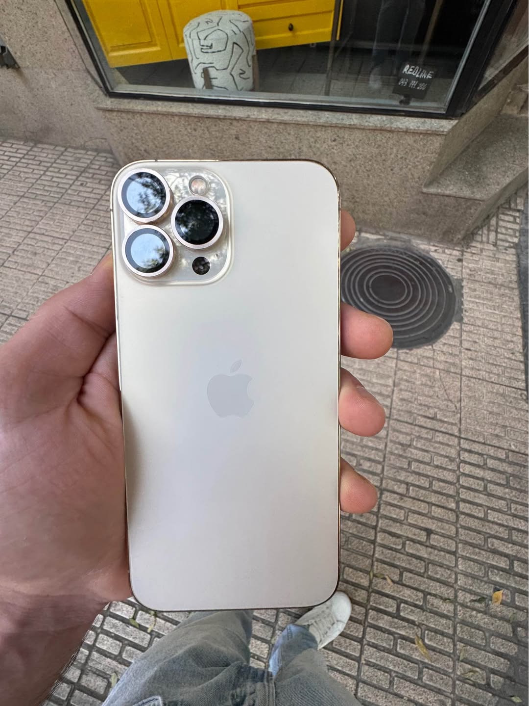 Telefon mükemmel durumdadır, her şey çalışıyor