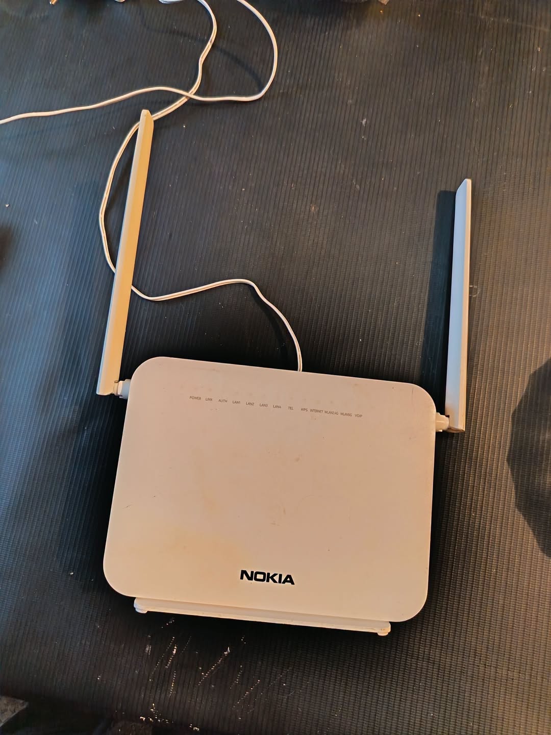 Nokia Wi-Fi router, iki antenli