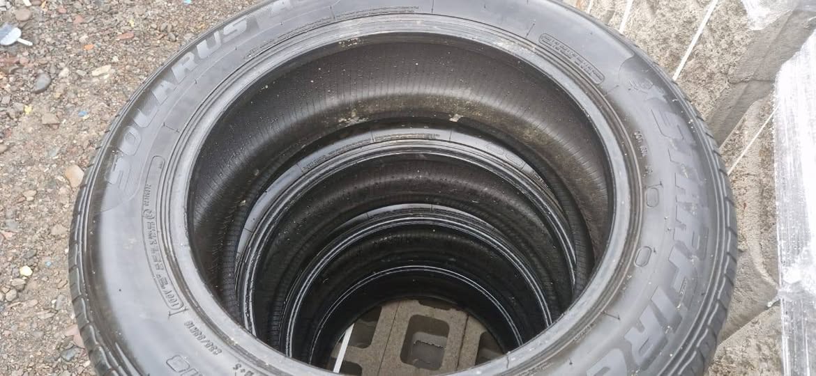 ვყიდი 235/60R16 ყველა სეზონის საბურავები