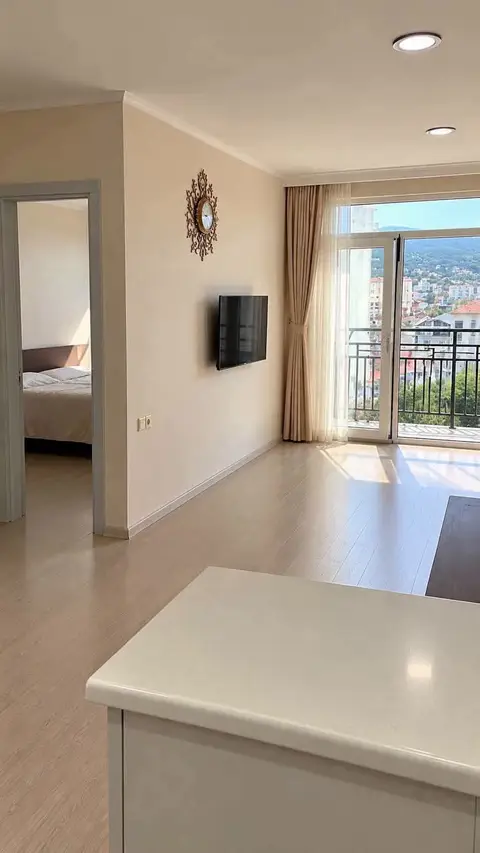 Վաճառվում է 2 սենյականոց բնակարան, Բաթում — $83,000