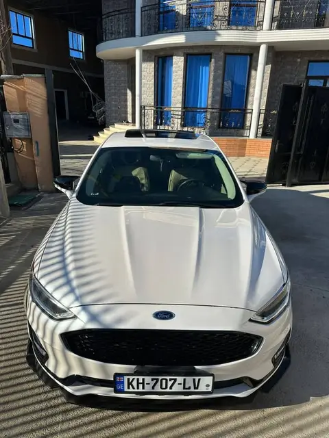 Ford Fusion 2017