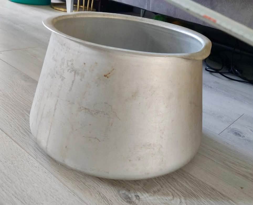Aluminum pot, leftover from the Soviet era