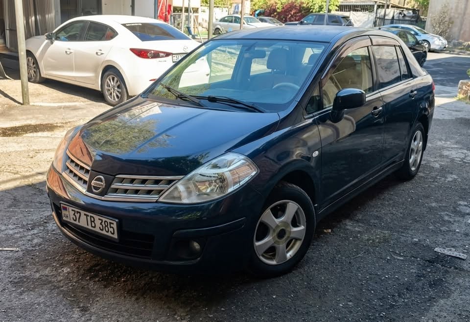 Nissan Tiida 2008 tiv, vazq 180.000km — 5,000$