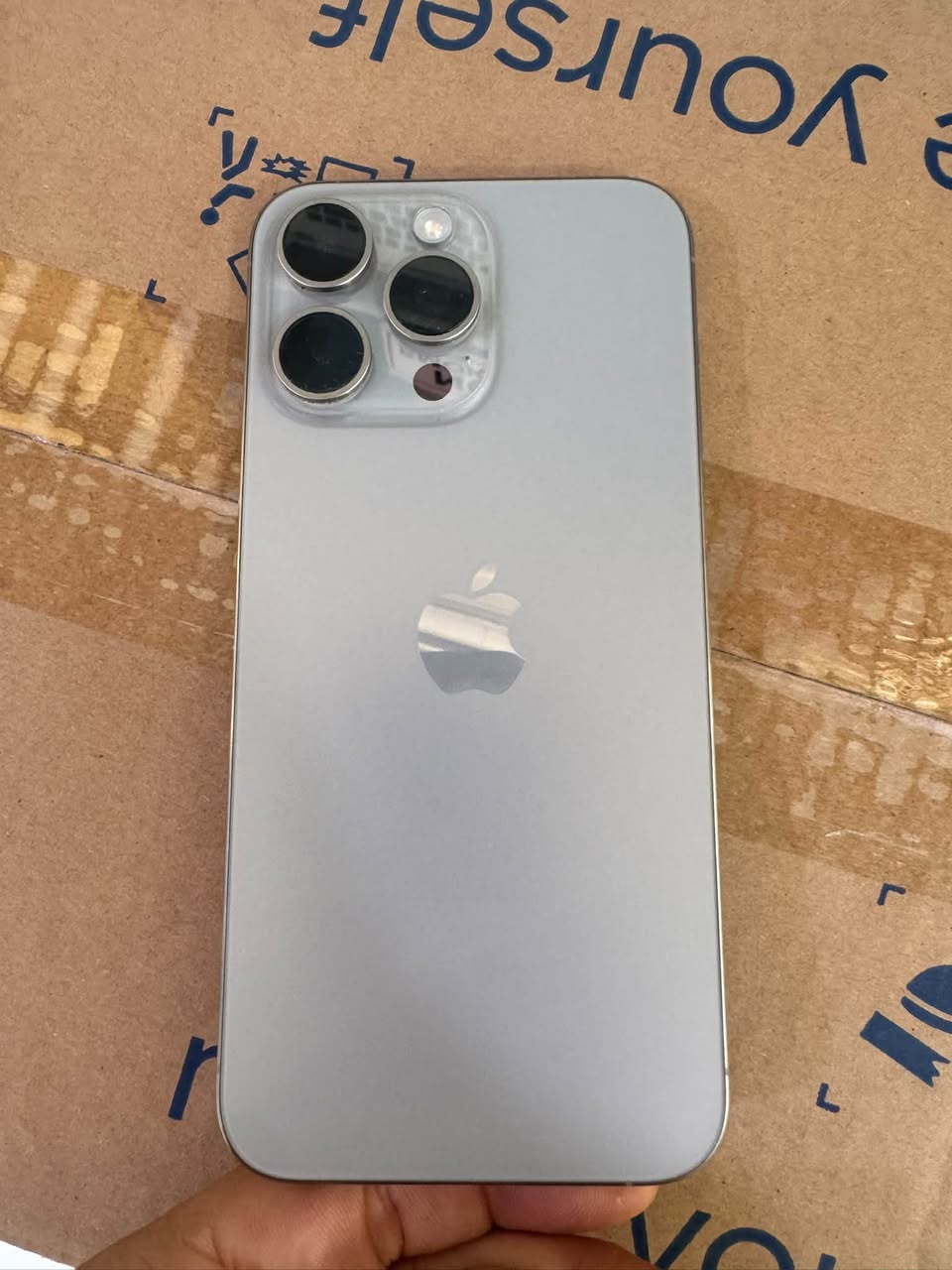 15 pro max 256GB Античный заводской — 220,000֏