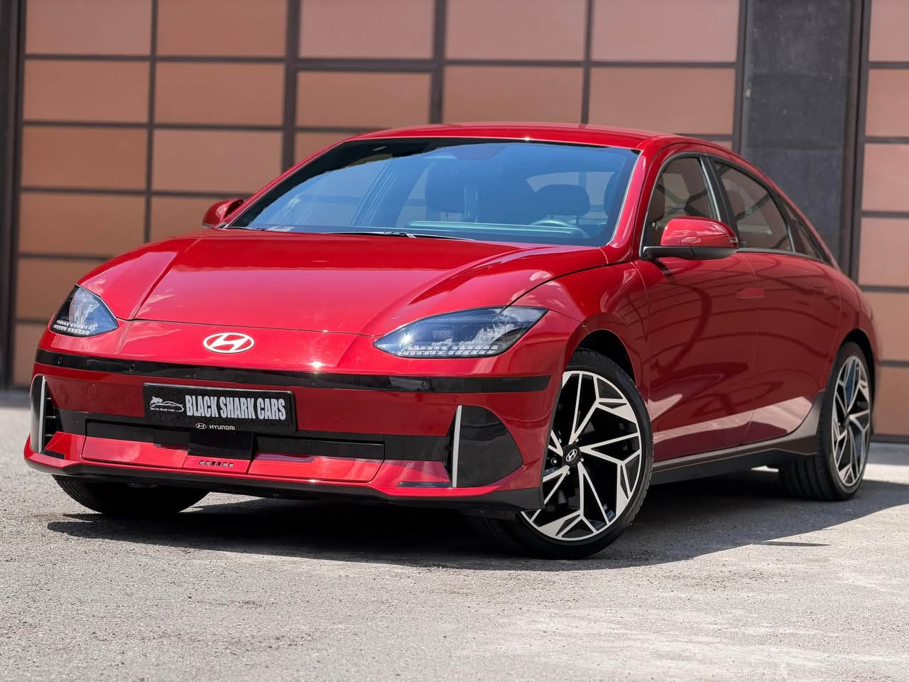 Hyundai IONIQ6 — 18,900$