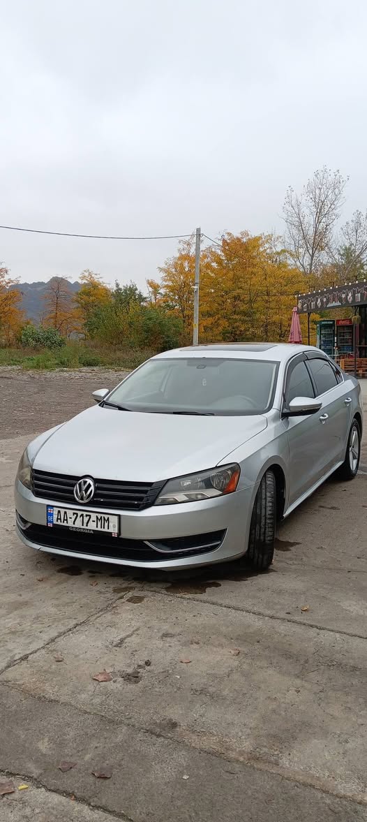 Volkswagen Passat 2011