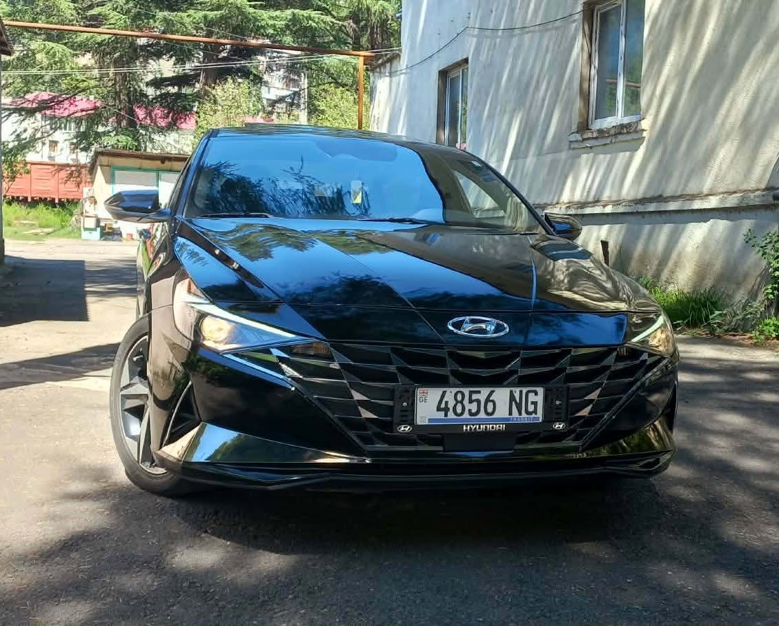 Hyundai Elantra 2022