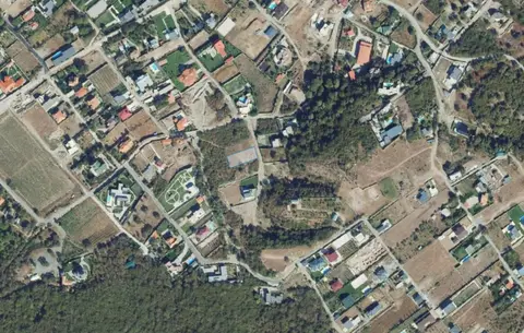 1100 м² torpaq Saquramo da