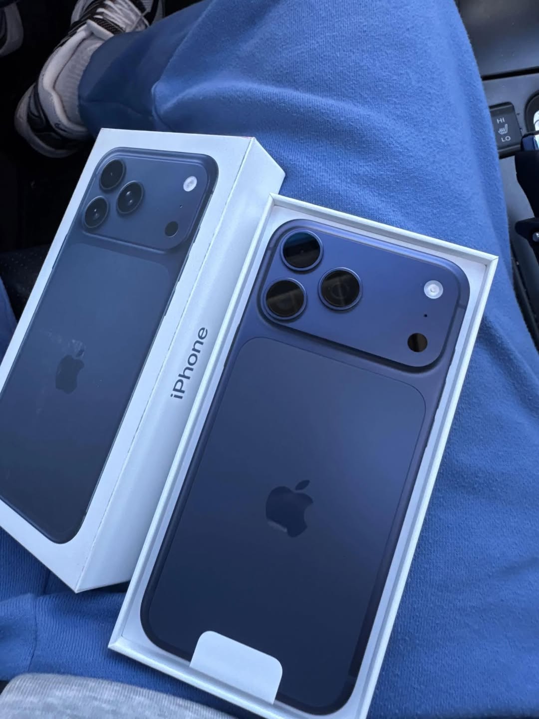 Iphone 17 pro max (Синий) 256gb — 330,000֏