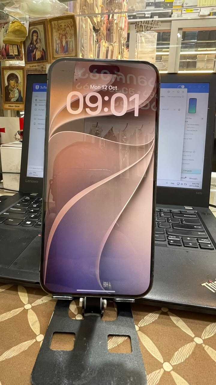 Վաճառվում է Iphone 15 Pro Max 256GB — 1,700₾
