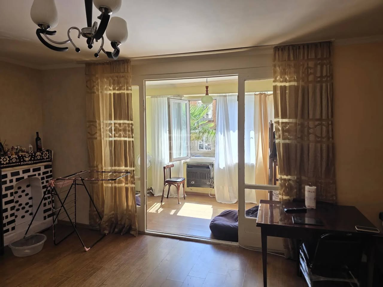 3 oda daire kiraya verilmektedir, Tiflis